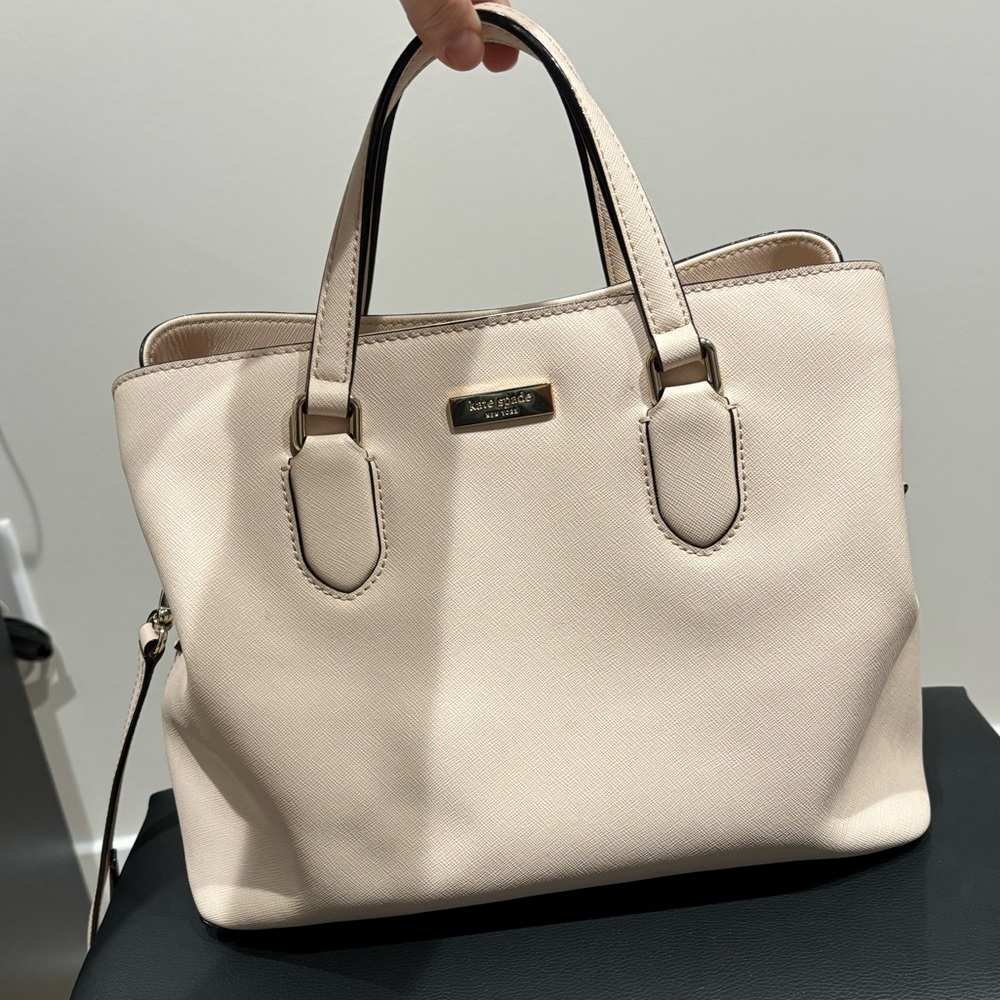 Pale pink Kate Spade purse ♠️